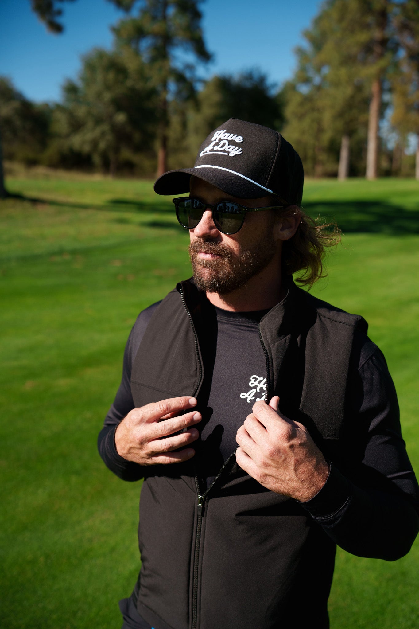 The Breezy Inuslated Vest - Breezy Golf