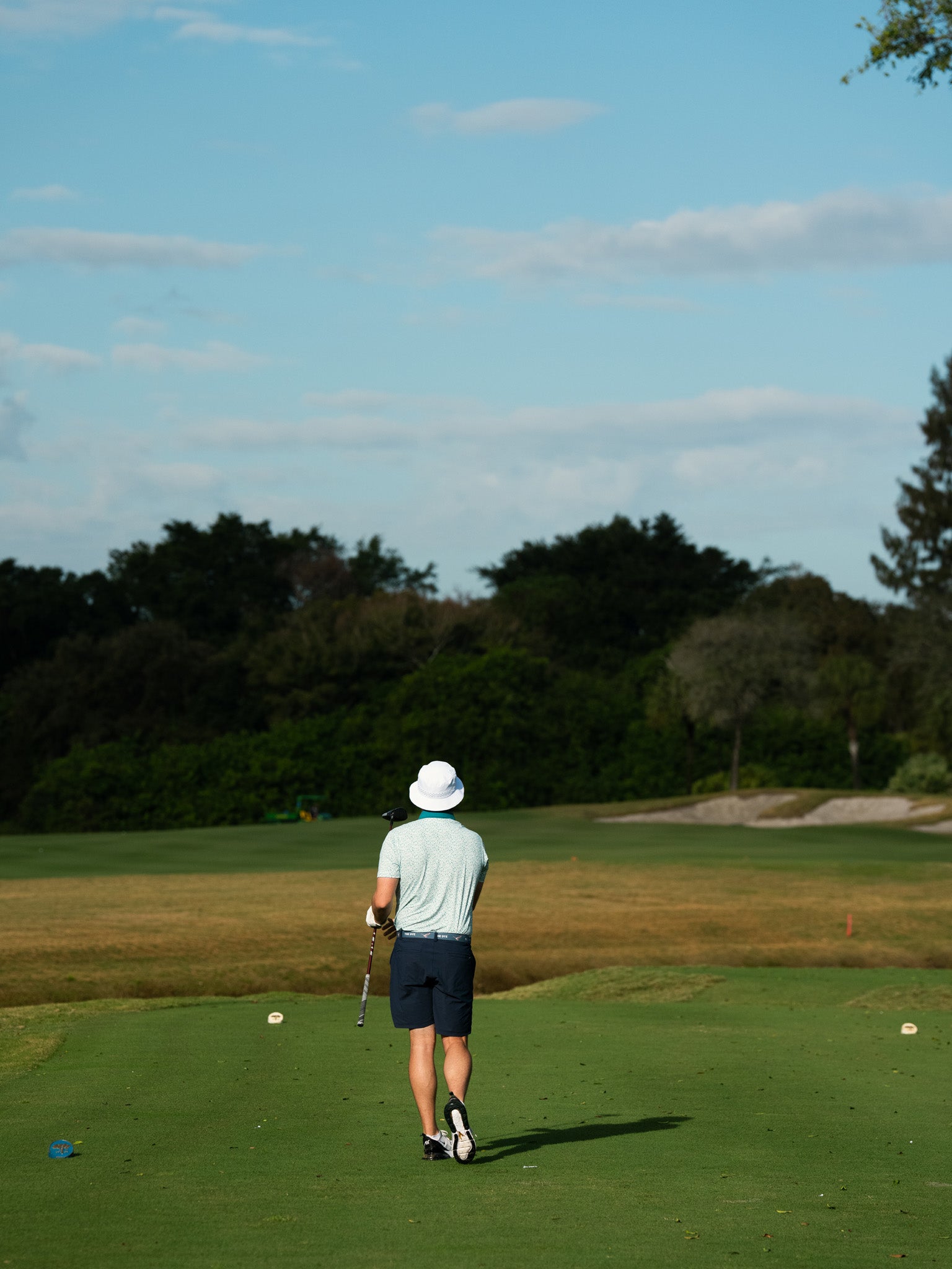 The Footrace to 18 Polo | Breezy Golf | Performance Golf Apparel