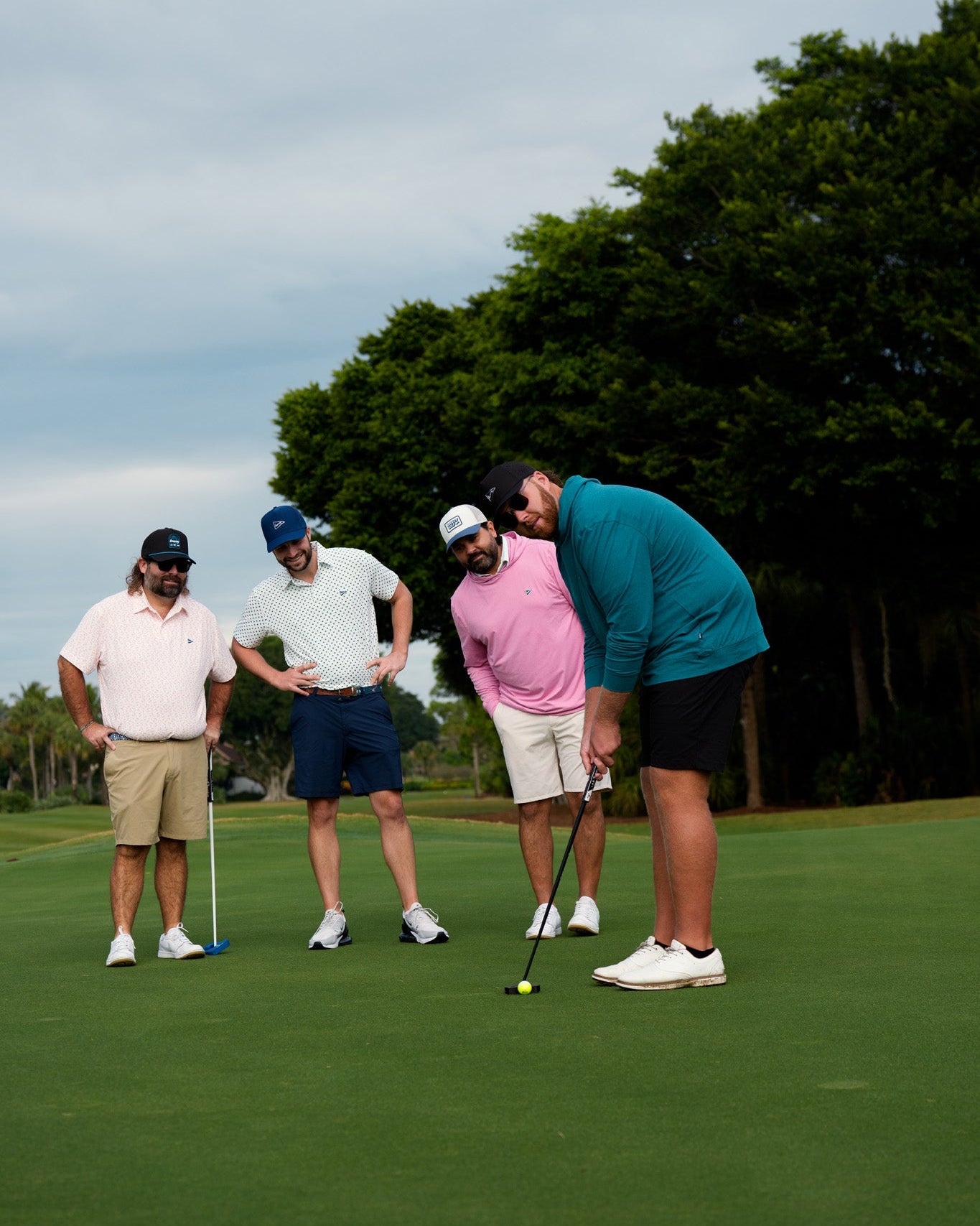 The Gimme Hoodie Verdant Green - Breezy Golf