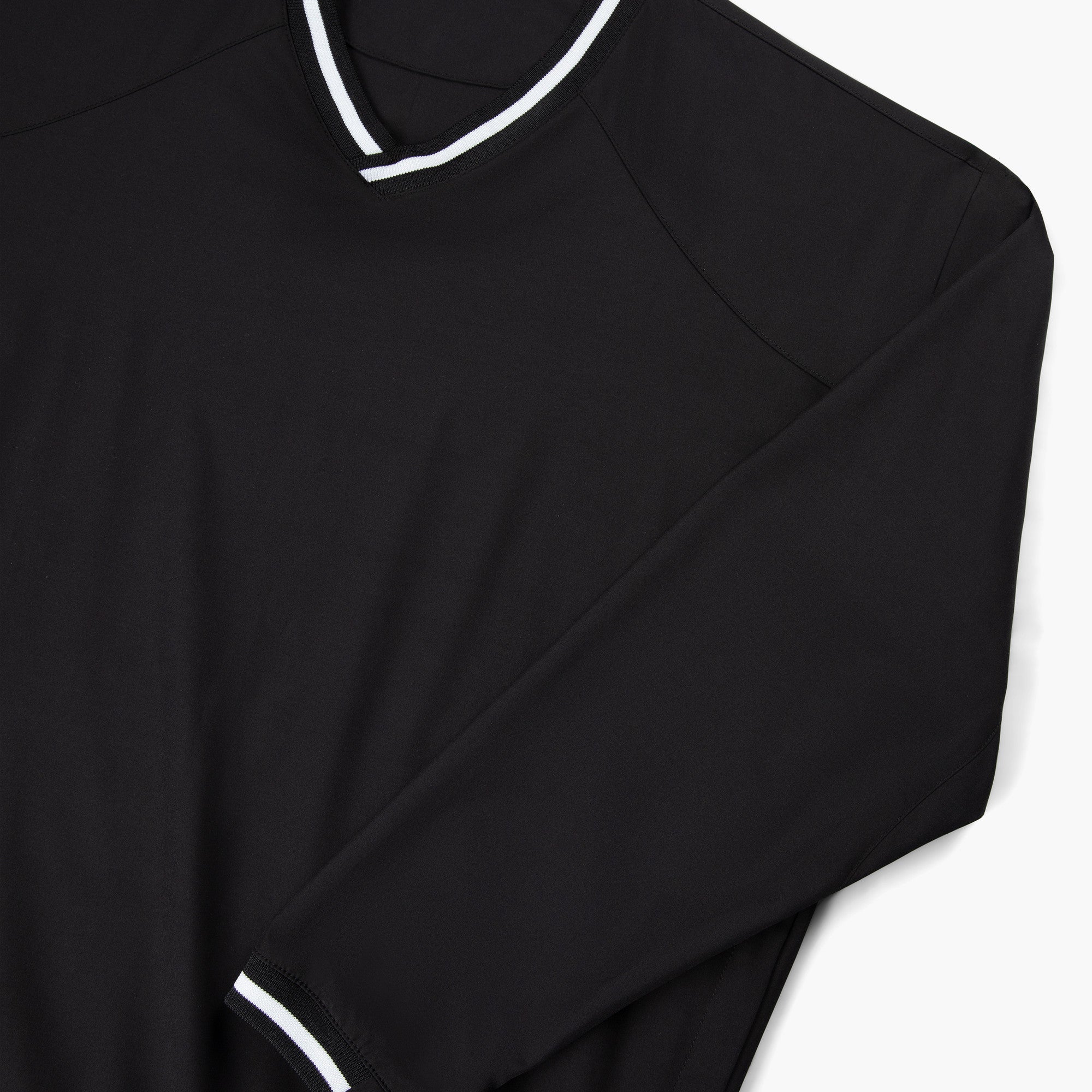 The Breezy Pull Over Black | Breezy Golf | Performance Golf Apparel