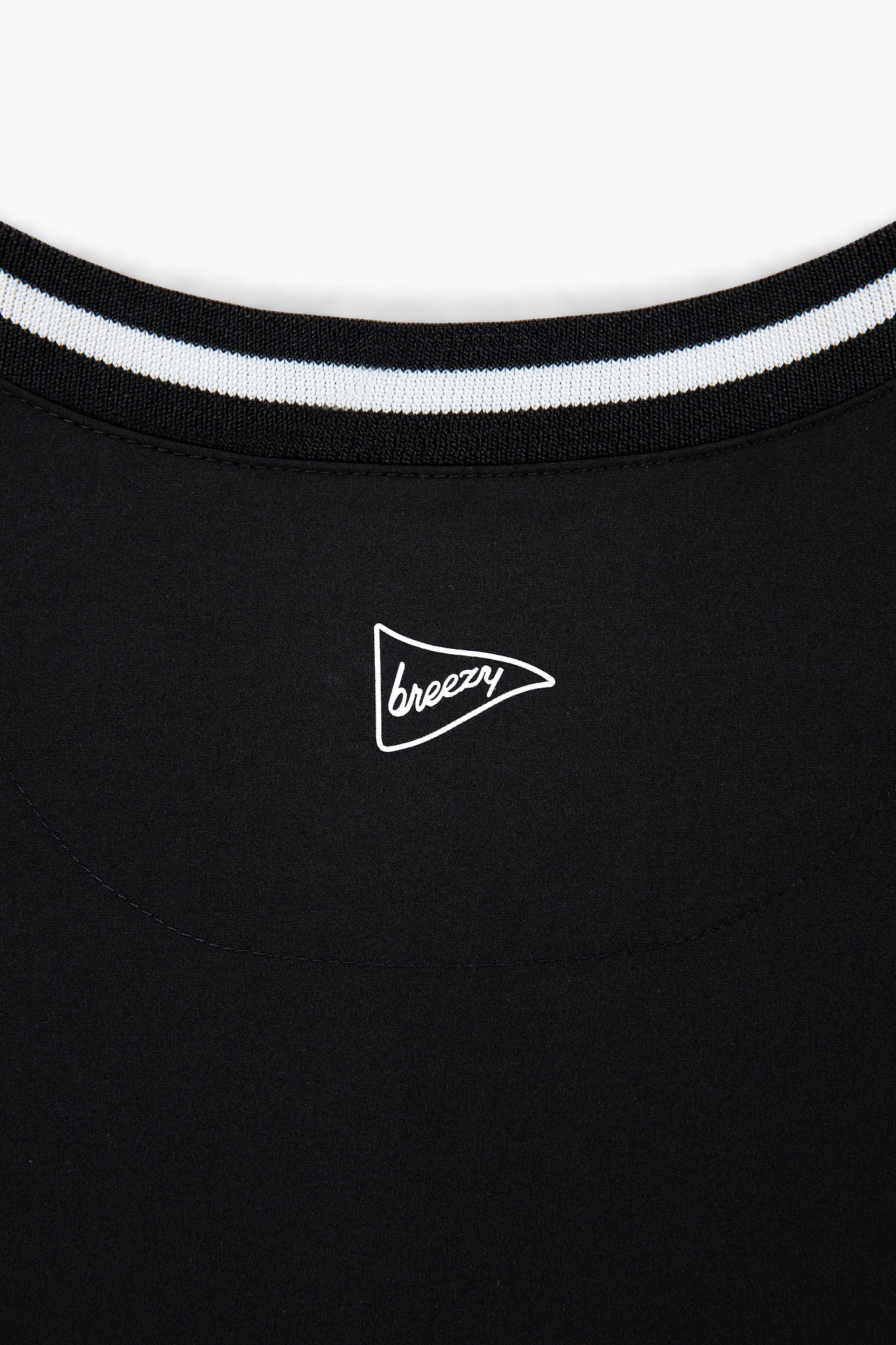 The Breezy Pull Over Black | Breezy Golf | Performance Golf Apparel